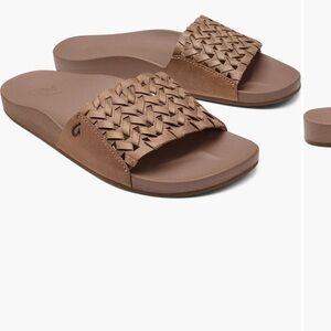 OluKai Kamola Slide Sandal